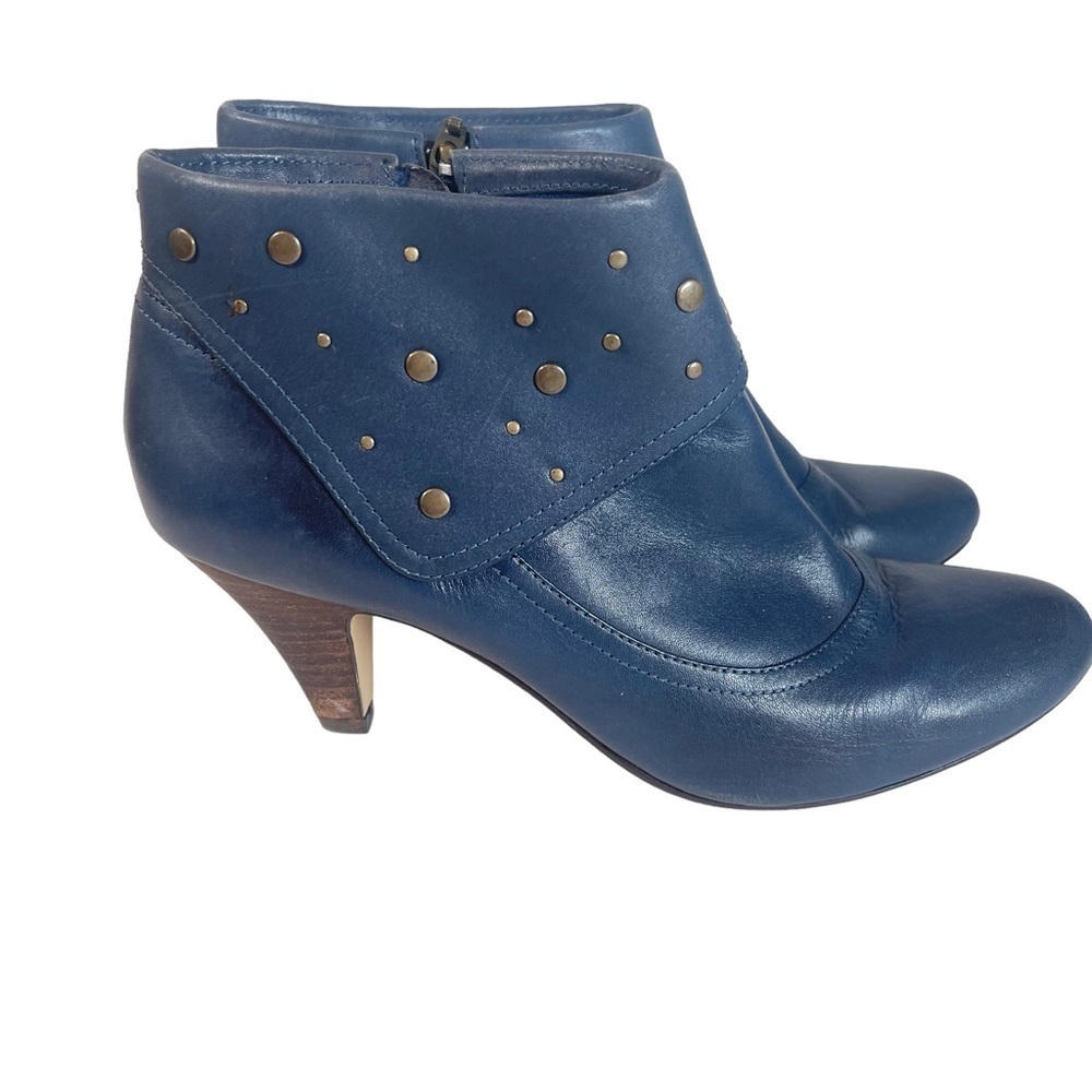 Seychelles Women’s Blue Leather Studded Heeled Boots Booties Size 7.5
